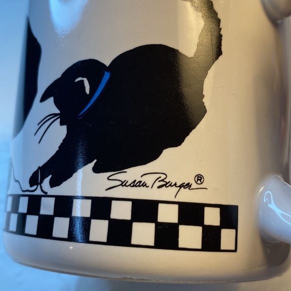 Susan Burger Cat Playing with Yarn Coffee Tea Mug - Picture 4 of 6